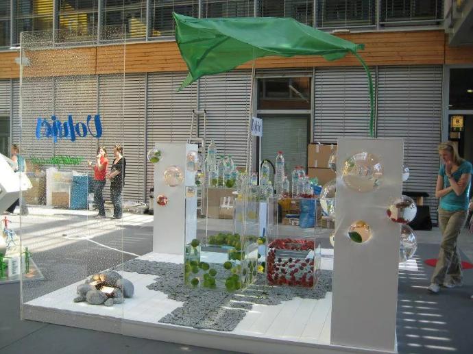 Acryl Würfel Acryl Würfel auf einem Messestand